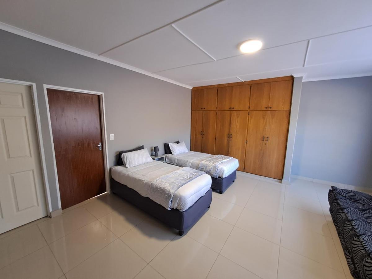 Rocky Hills Guesthouse Piet Retief Dış mekan fotoğraf