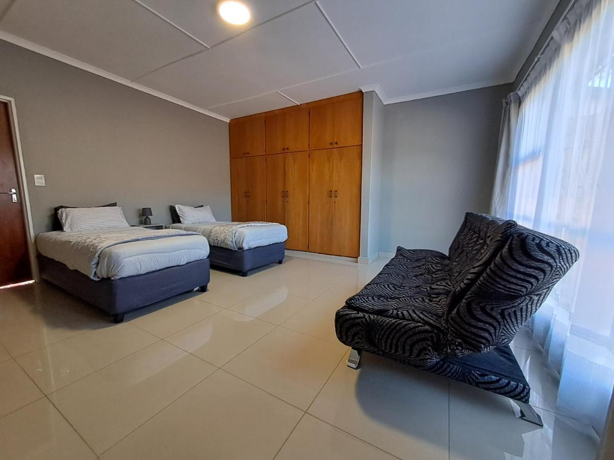Rocky Hills Guesthouse Piet Retief Dış mekan fotoğraf
