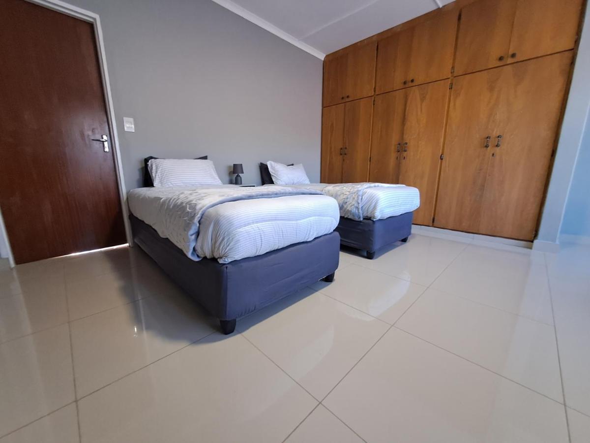 Rocky Hills Guesthouse Piet Retief Dış mekan fotoğraf