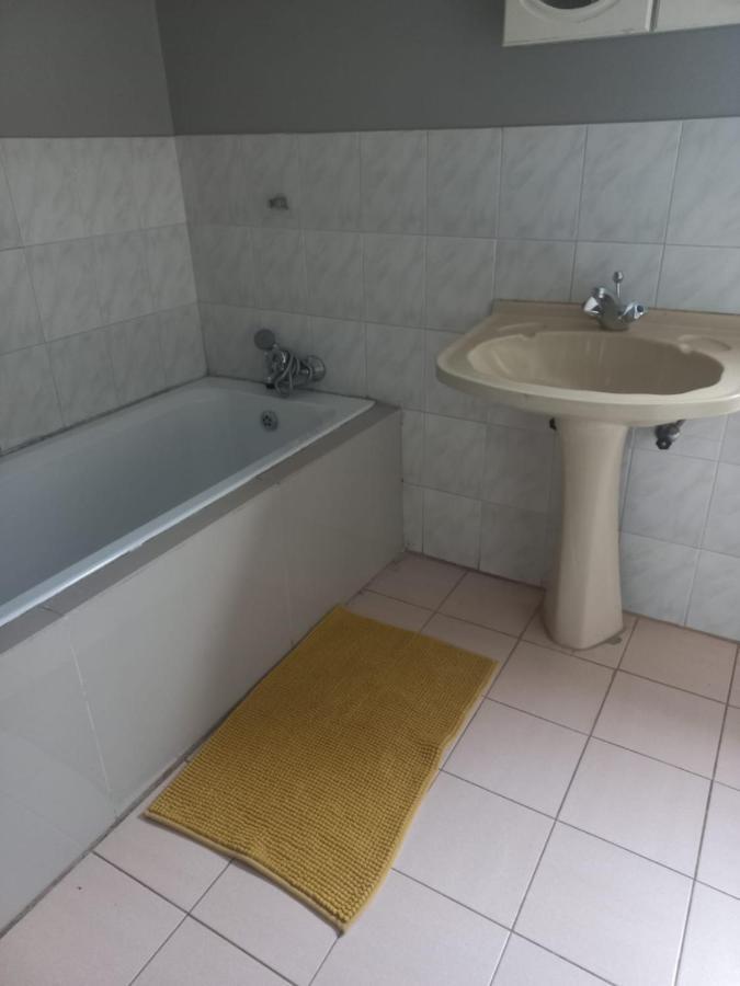 Rocky Hills Guesthouse Piet Retief Dış mekan fotoğraf