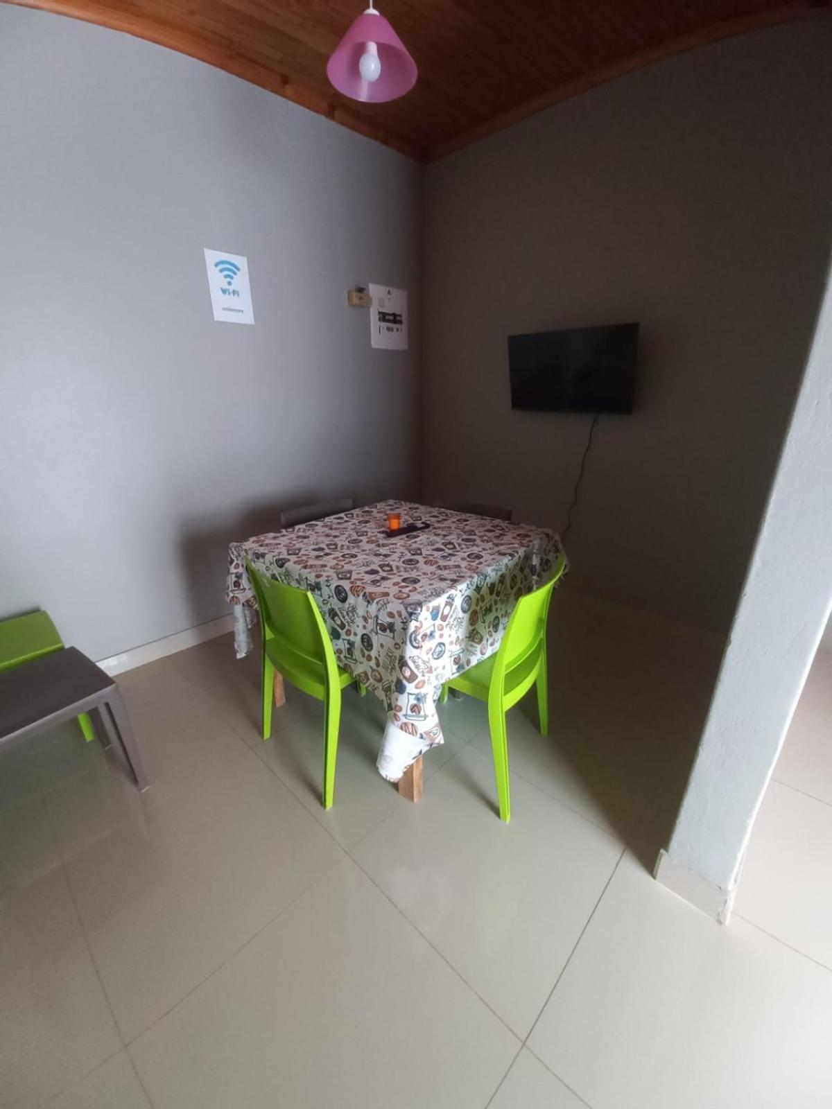 Rocky Hills Guesthouse Piet Retief Dış mekan fotoğraf