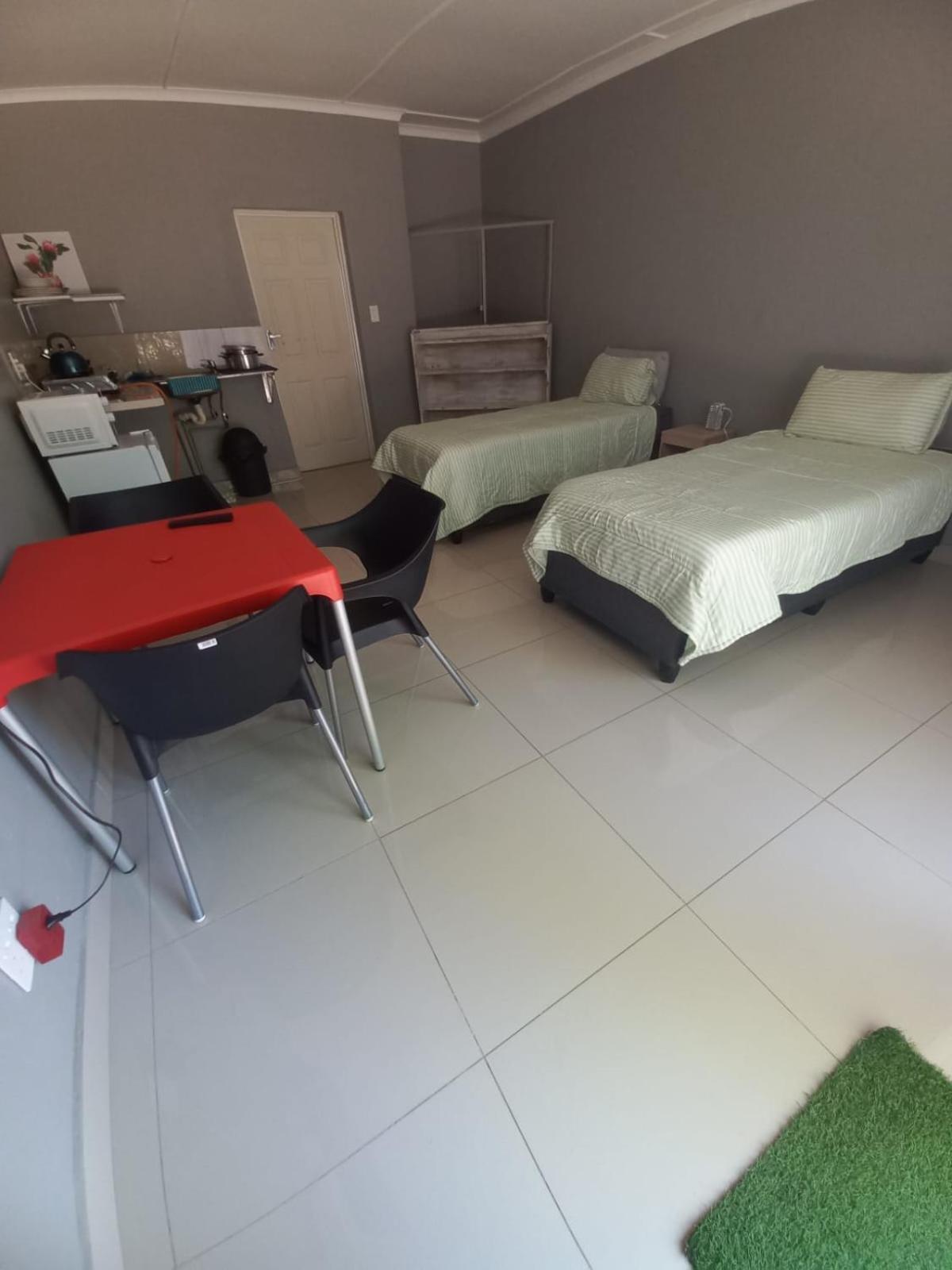 Rocky Hills Guesthouse Piet Retief Dış mekan fotoğraf