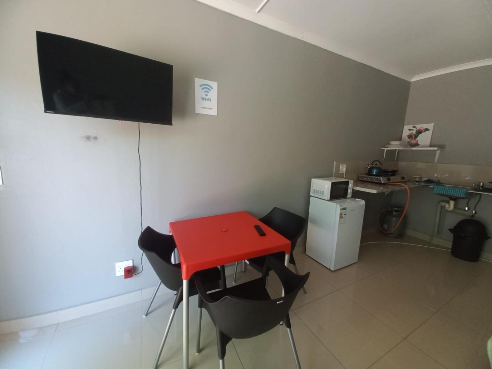 Rocky Hills Guesthouse Piet Retief Dış mekan fotoğraf