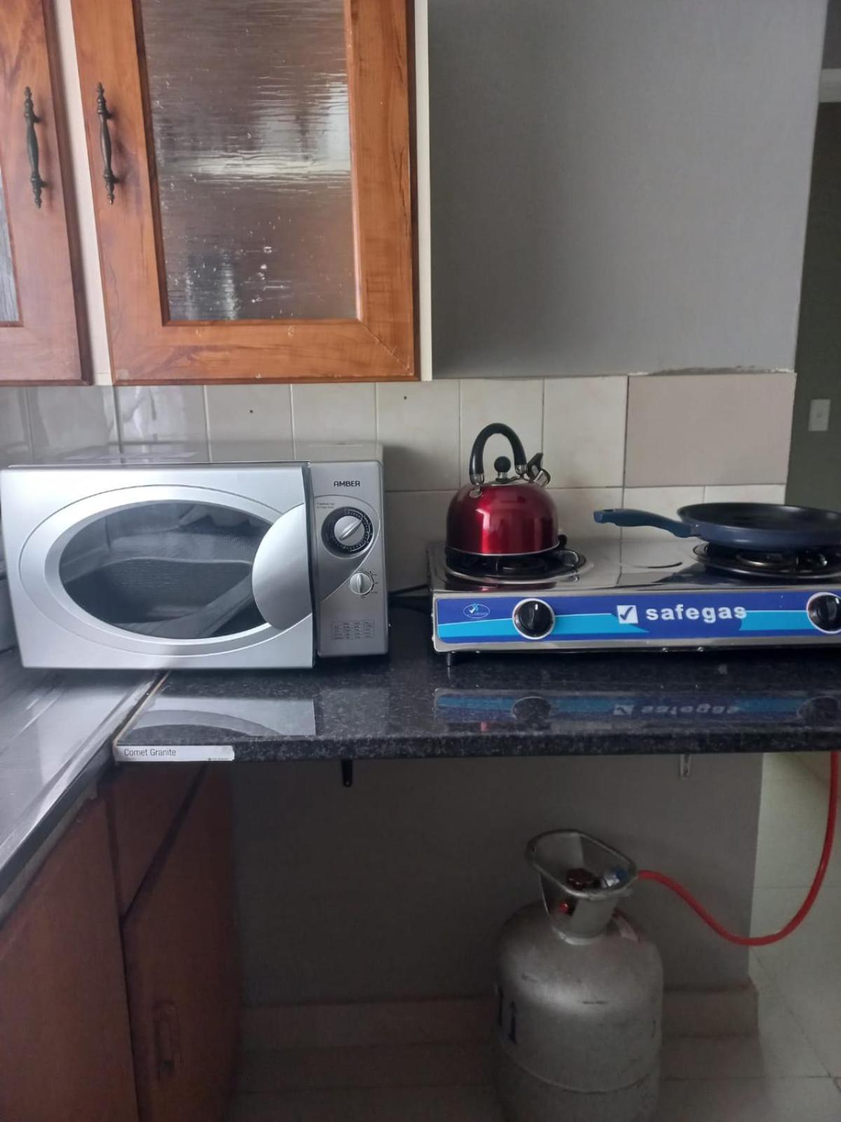 Rocky Hills Guesthouse Piet Retief Dış mekan fotoğraf