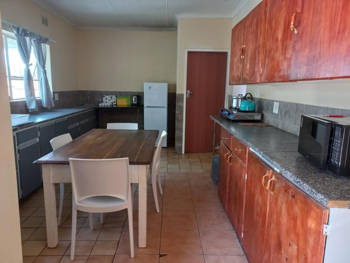 Rocky Hills Guesthouse Piet Retief Dış mekan fotoğraf