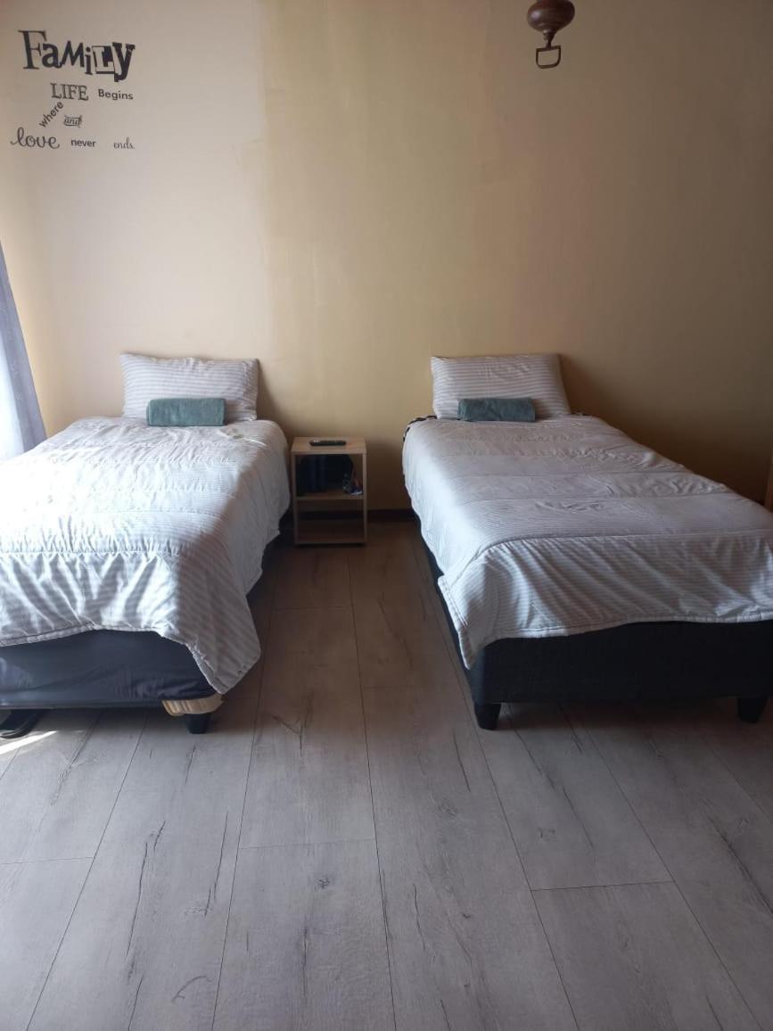 Rocky Hills Guesthouse Piet Retief Dış mekan fotoğraf