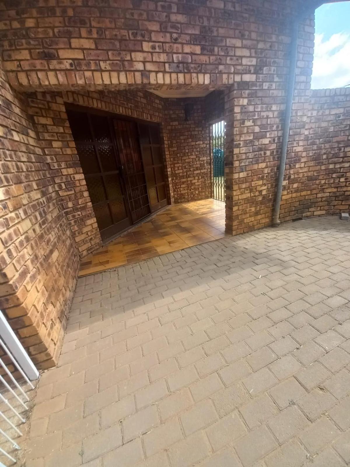 Rocky Hills Guesthouse Piet Retief Dış mekan fotoğraf