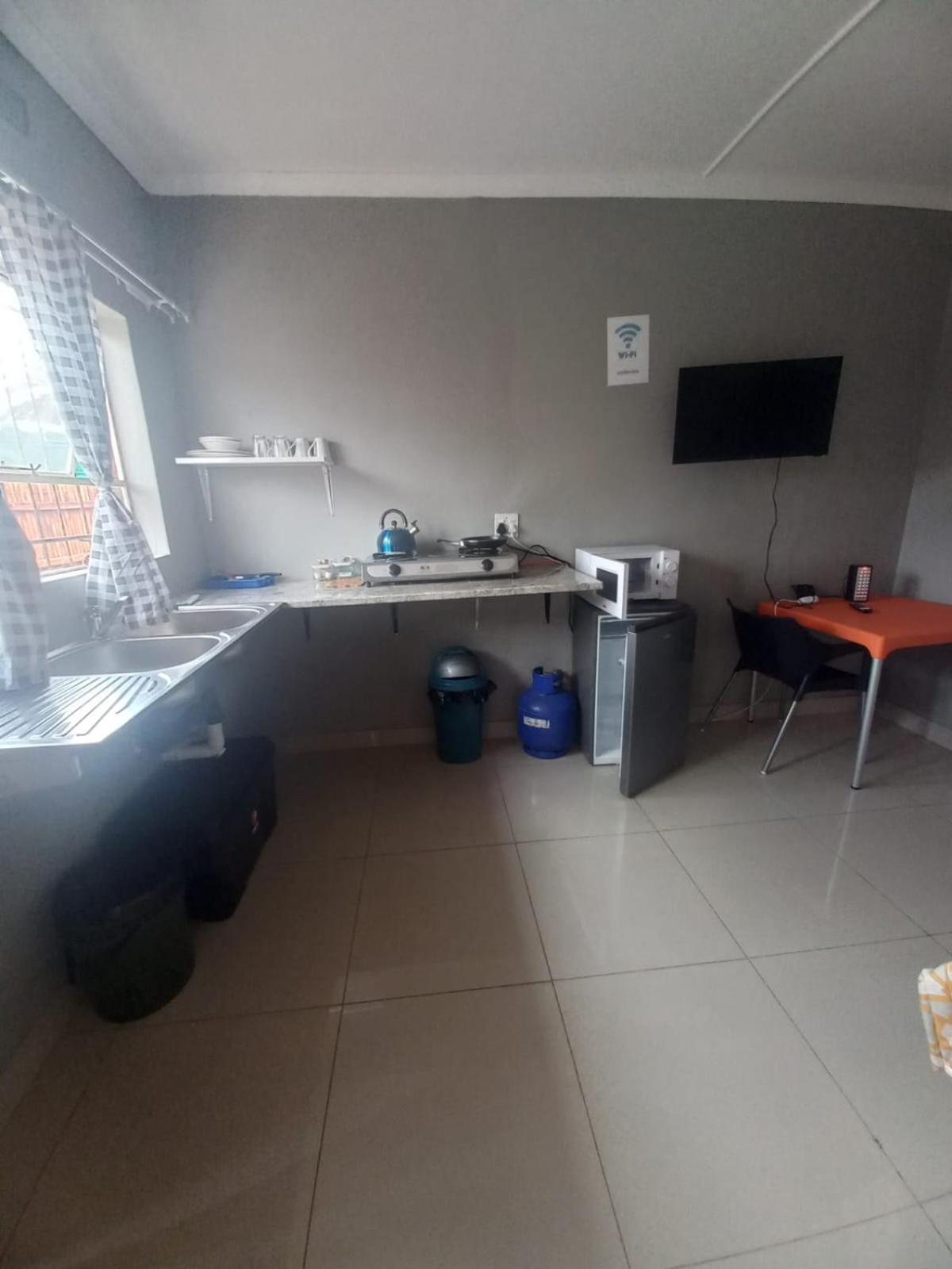 Rocky Hills Guesthouse Piet Retief Dış mekan fotoğraf
