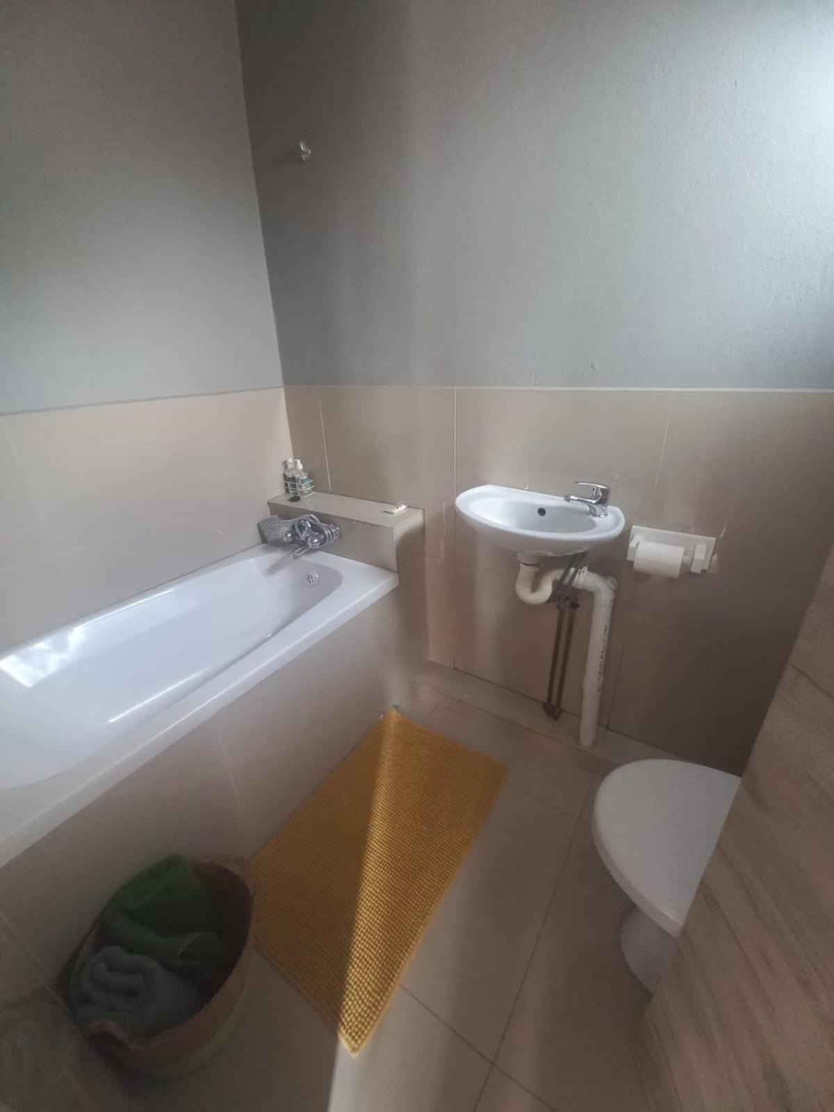 Rocky Hills Guesthouse Piet Retief Dış mekan fotoğraf