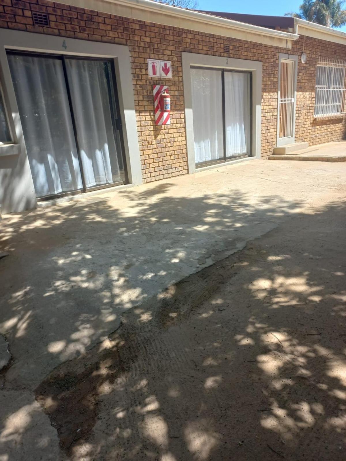 Rocky Hills Guesthouse Piet Retief Dış mekan fotoğraf