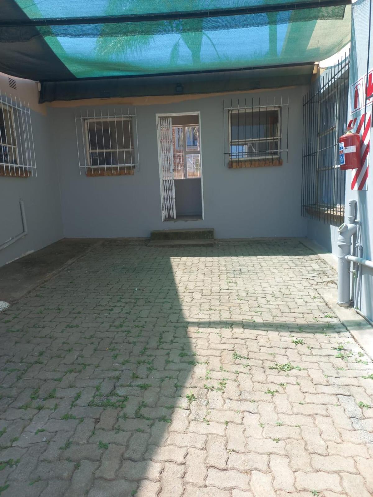 Rocky Hills Guesthouse Piet Retief Dış mekan fotoğraf